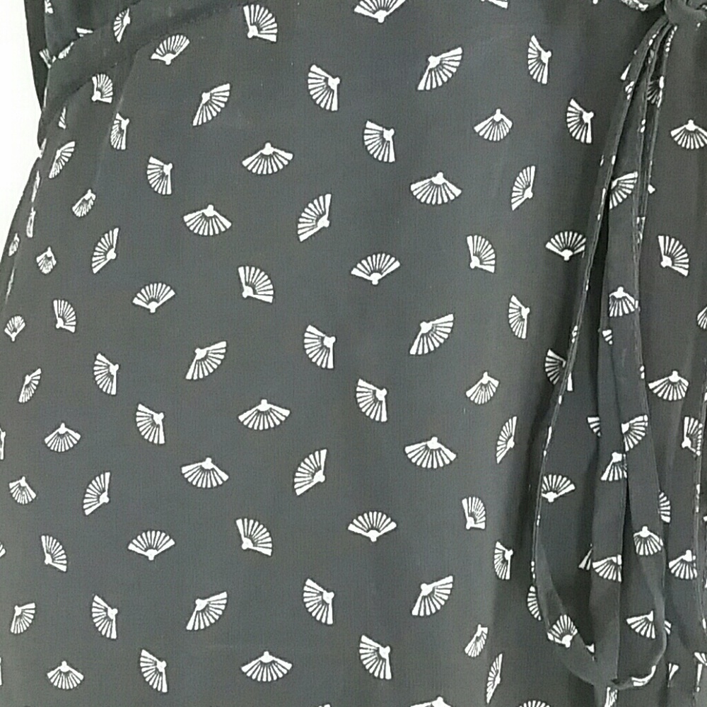 H&M black and white seashell print sheer dress - Picture 6 of 8